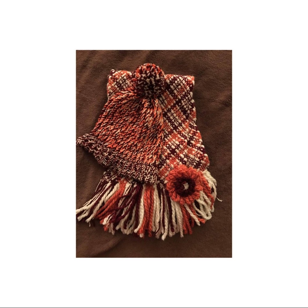 Alpaca hand knit hat and scarf